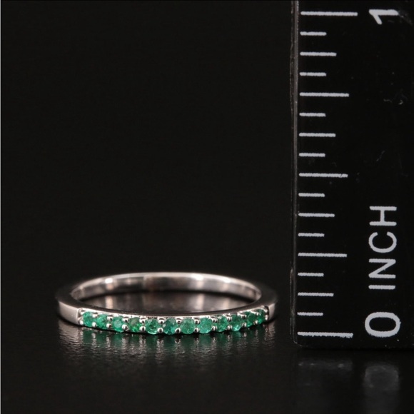 14K Emerald Band - Picture 2 of 8